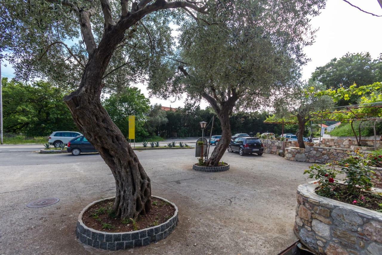Sumice Inn Petrovac Exterior foto